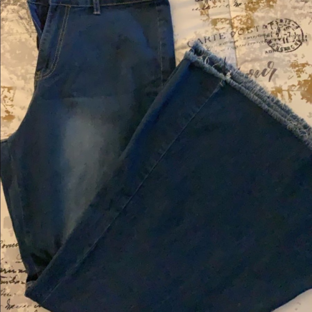 Plus sized Wide leg jeans